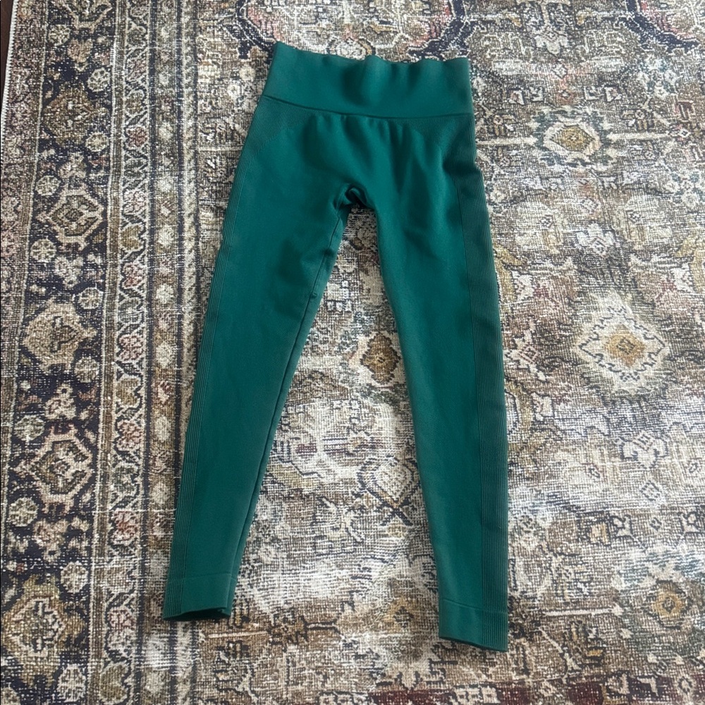 SET Active Sculptflex Leggings in Mojito Deep Green Size S Worn Twice